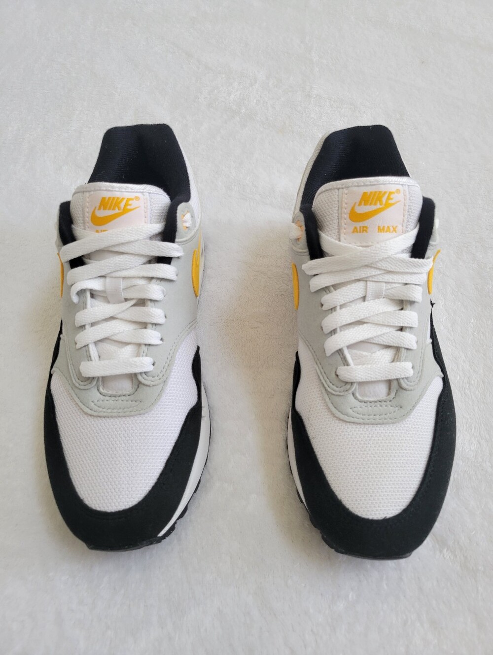 Nike Air Max 1 Sneaker University Gold‎ White Black Trainer Men Size 6.5 - Picture 6 of 9